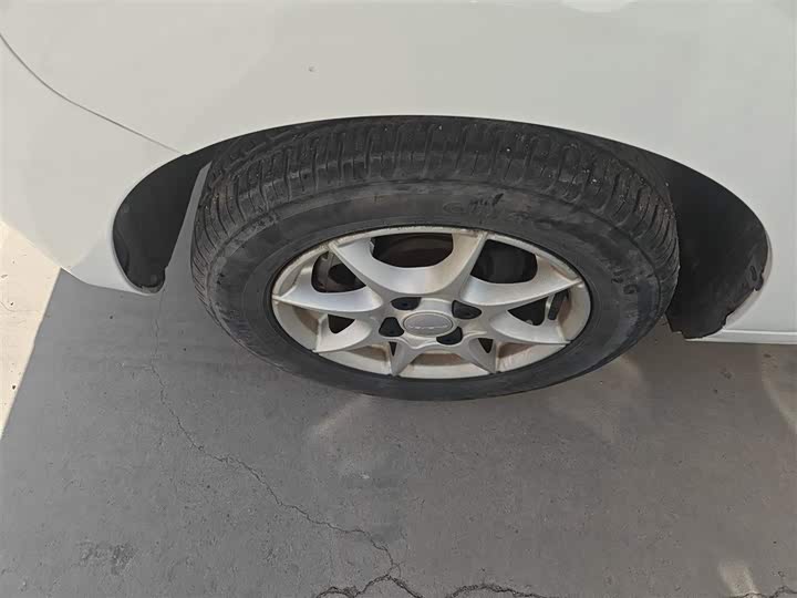 Фото 23 - Roewe Clever