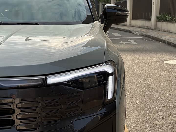 Фото 20 - Ford Equator Sport Hybrid