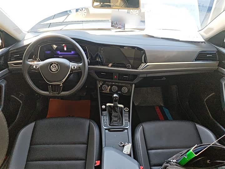 Фото 10 - Volkswagen Sagitar L