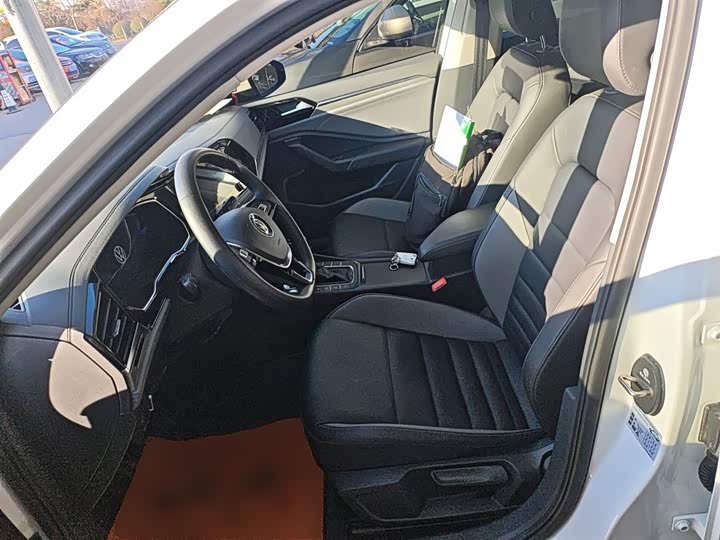 Фото 15 - Volkswagen Sagitar L