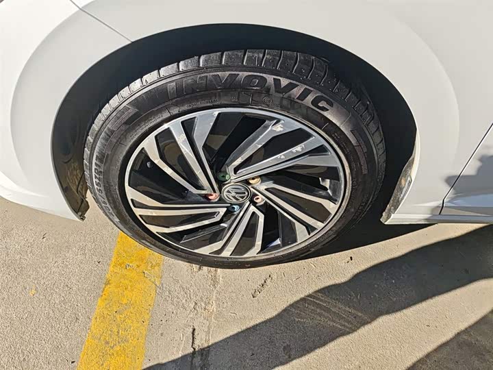 Фото 23 - Volkswagen Sagitar L