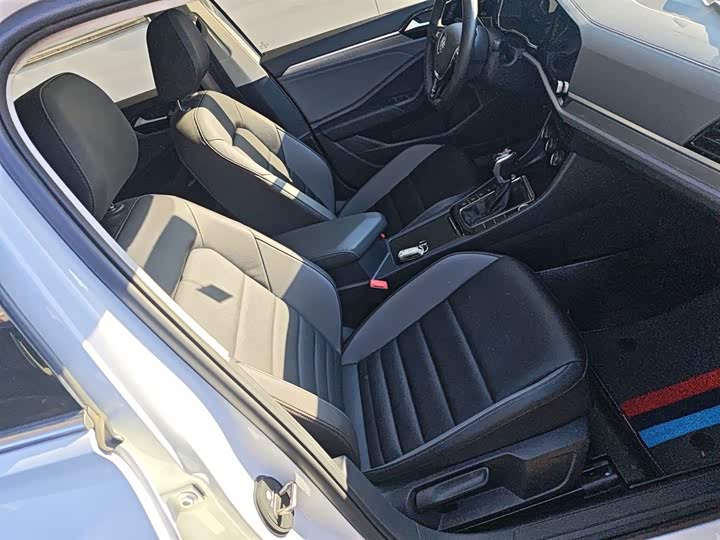 Фото 25 - Volkswagen Sagitar L