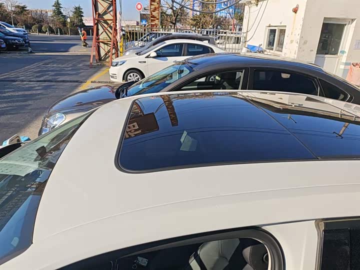 Фото 27 - Volkswagen Sagitar L