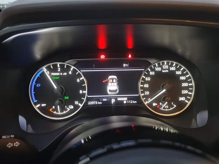 Фото 12 - Nissan X-Trail