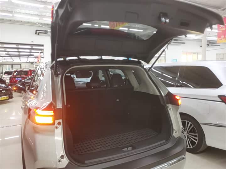 Фото 19 - Nissan X-Trail