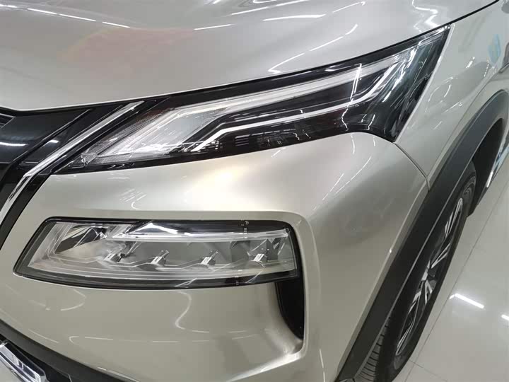 Фото 24 - Nissan X-Trail