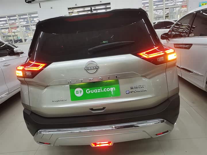 Фото 6 - Nissan X-Trail