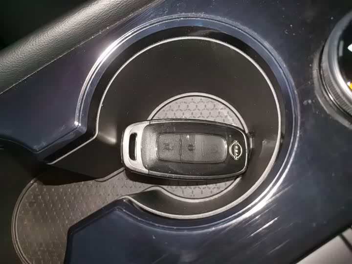 Фото 9 - Nissan X-Trail