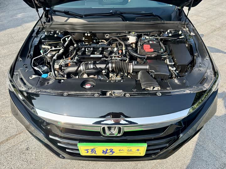 Фото 19 - Honda Accord