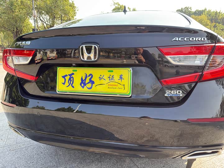 Фото 22 - Honda Accord