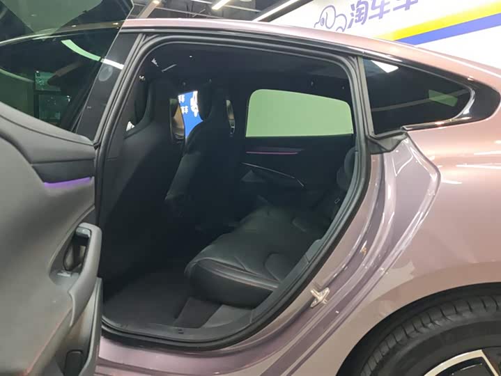 Фото 11 - Xiaomi SU7