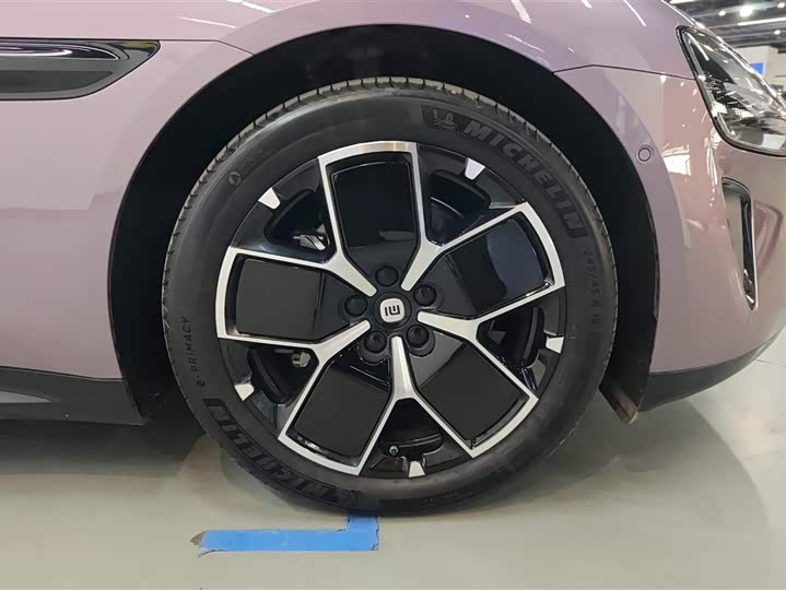 Фото 6 - Xiaomi SU7