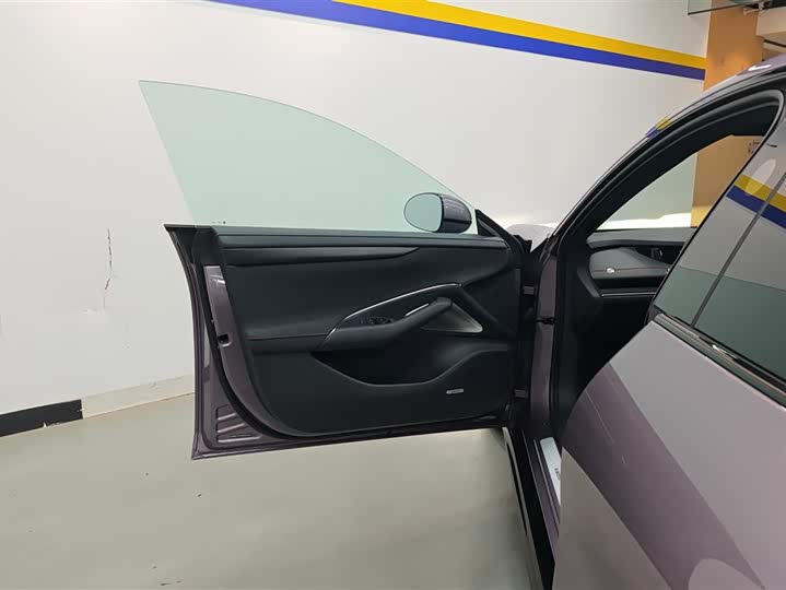 Фото 7 - Xiaomi SU7