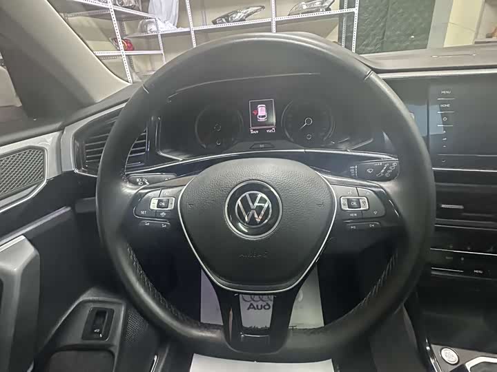 Фото 15 - Volkswagen Tayron