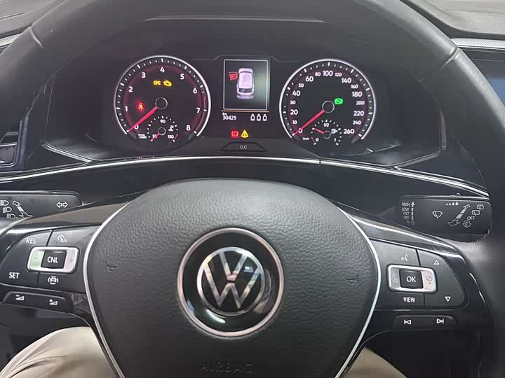 Фото 16 - Volkswagen Tayron