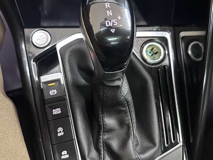 Фото 18 - Volkswagen Tayron