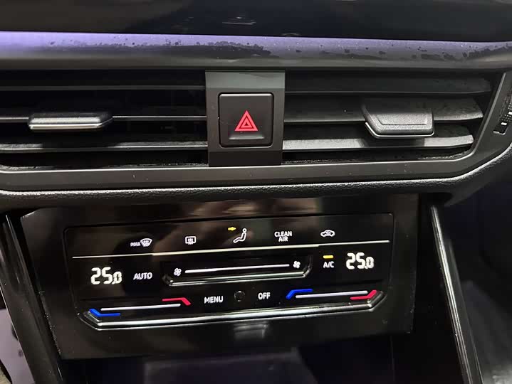 Фото 19 - Volkswagen Tayron