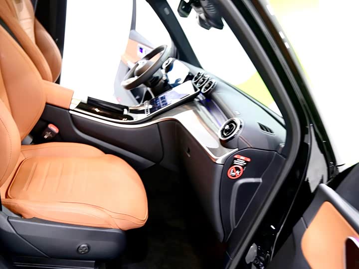 Фото 8 - Mercedes-Benz GLC-Class