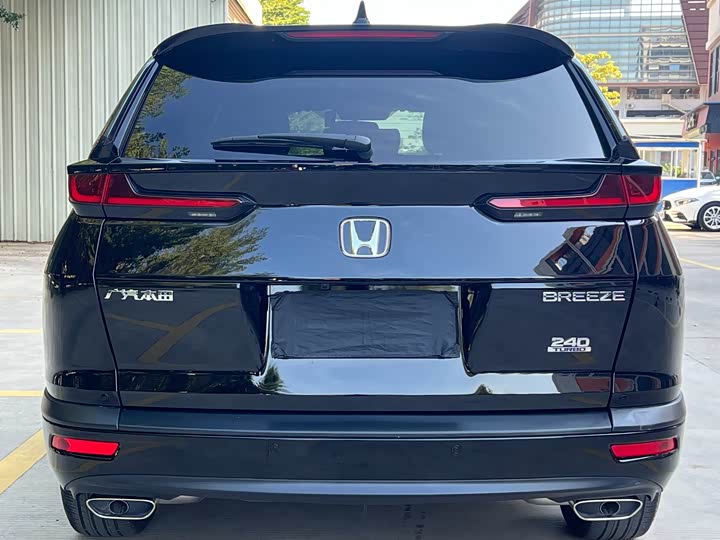 Фото 4 - Honda Breeze