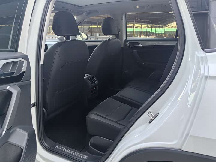 Фото 8 - Volkswagen Tayron