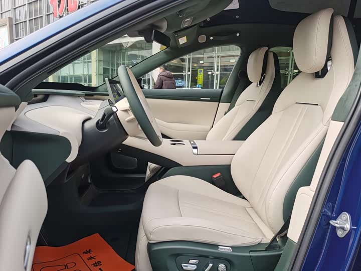 Фото 11 - Xiaomi YU7