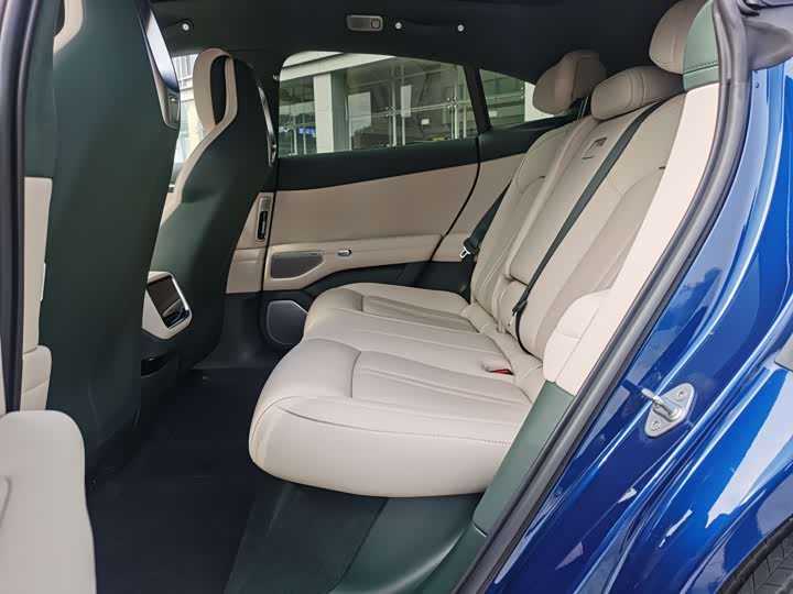 Фото 13 - Xiaomi YU7