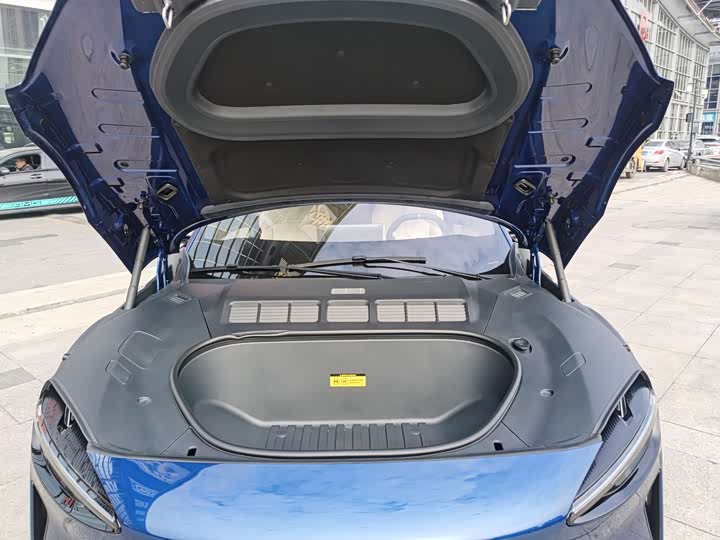 Фото 7 - Xiaomi YU7