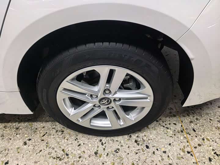 Фото 23 - Toyota Levin