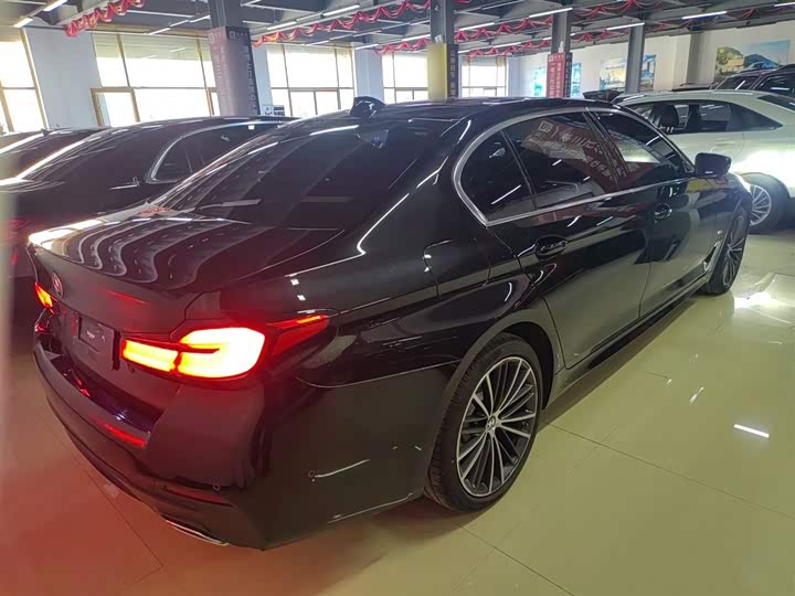 Фото 7 - BMW 5 Series