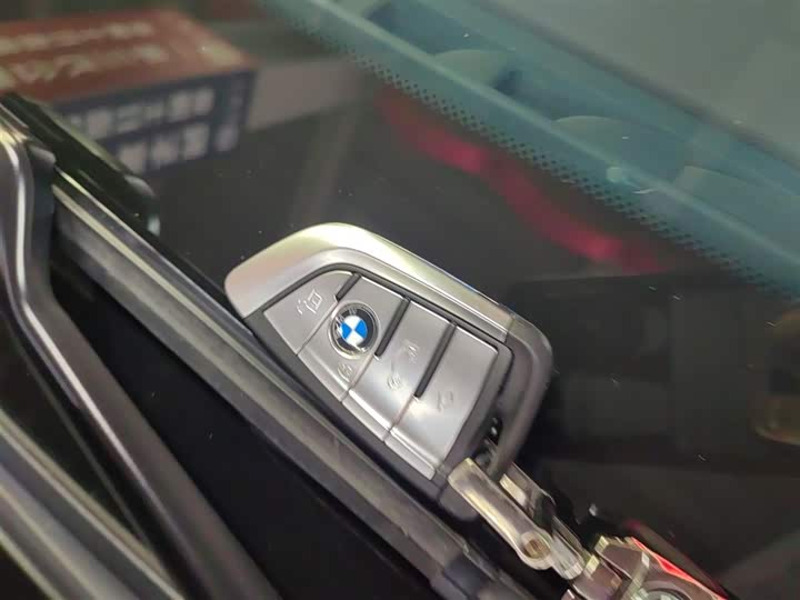 Фото 9 - BMW 5 Series