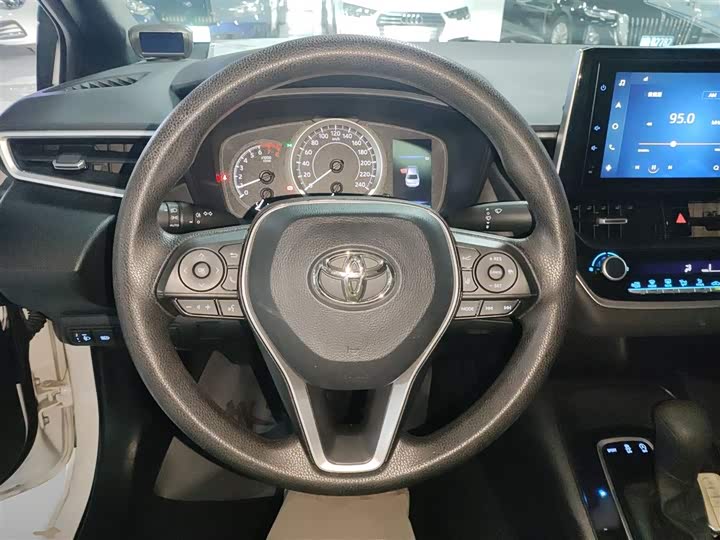 Фото 11 - Toyota Levin