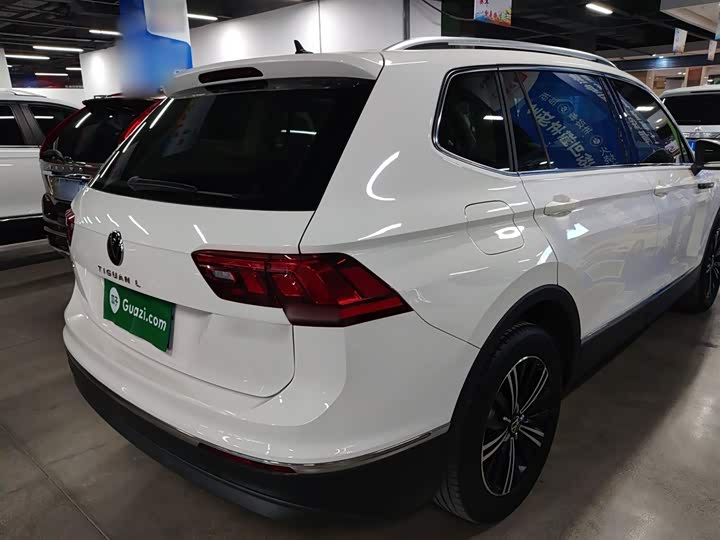 Фото 7 - Volkswagen Tiguan L Pro