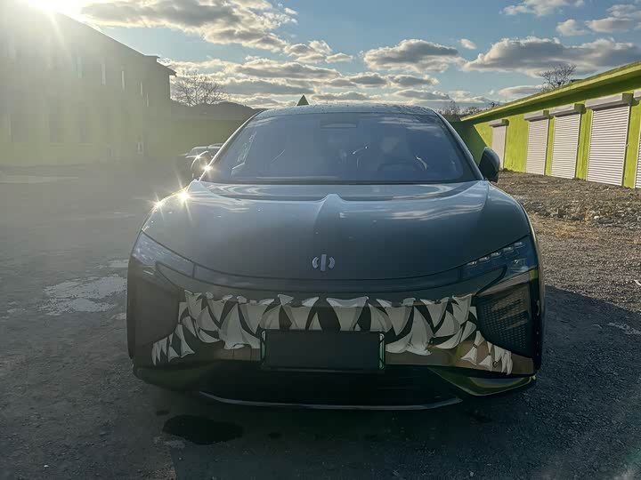 Фото 15 - HiPhi X