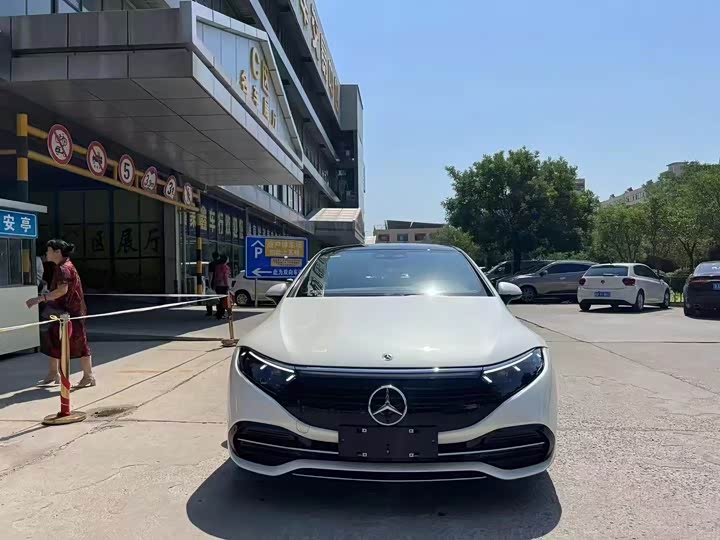 Фото 2 - Mercedes-Benz EQS