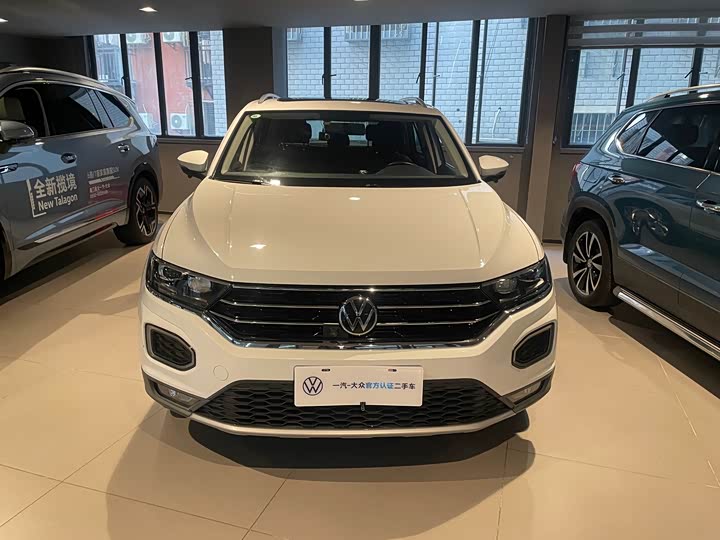 Фото 2 - Volkswagen T-Roc