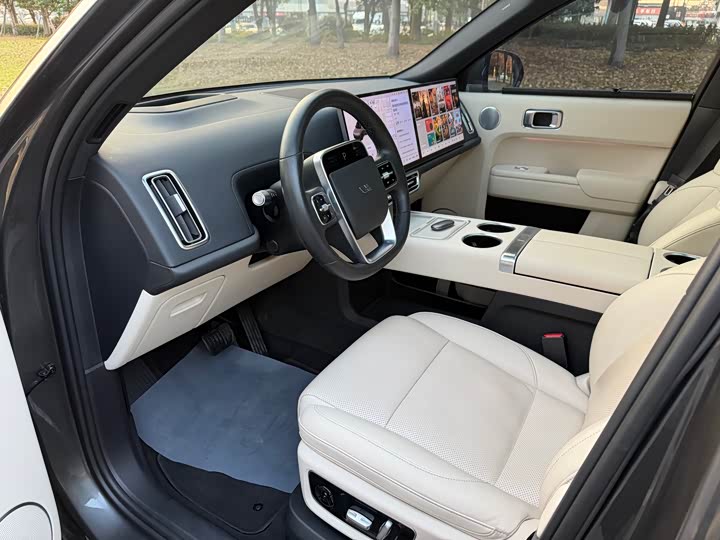 Фото 8 - LiXiang L8