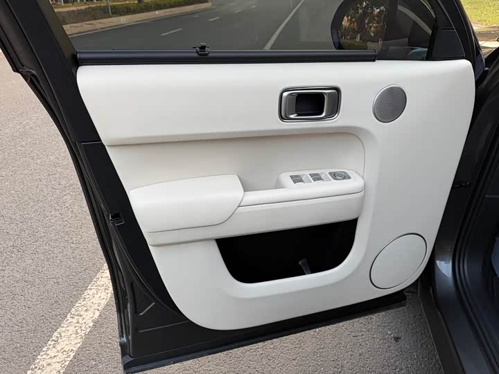 Фото 9 - LiXiang L8