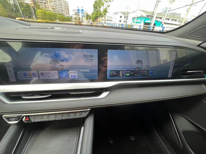 Фото 22 - Geely Monjaro