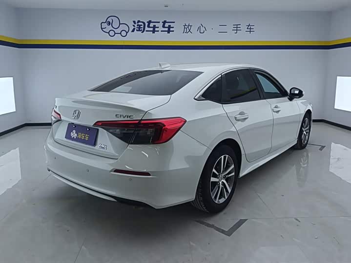 Фото 3 - Honda Civic