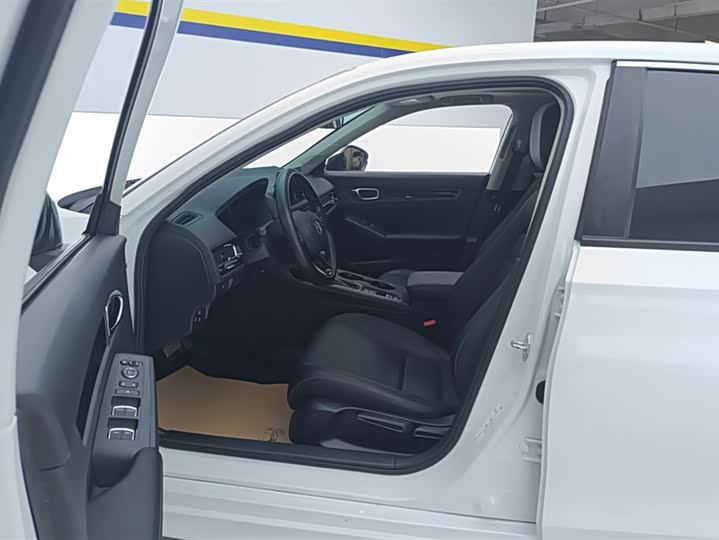 Фото 9 - Honda Civic