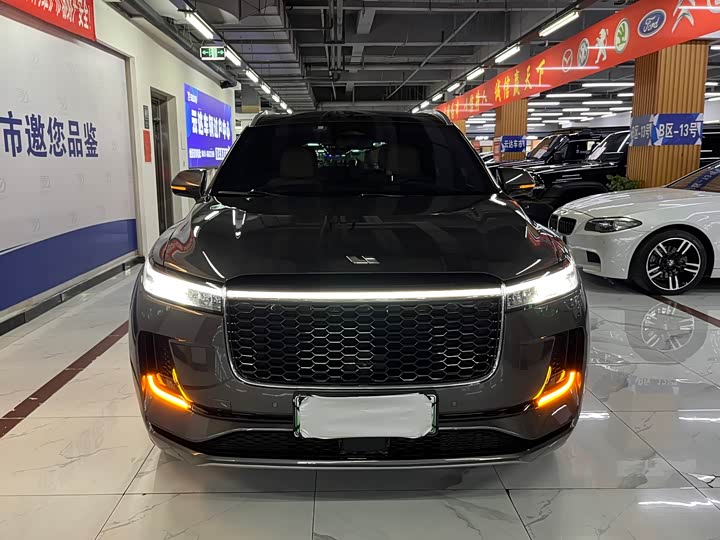 Фото 1 - LiXiang One