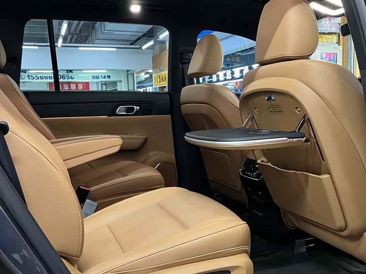 Фото 14 - LiXiang One