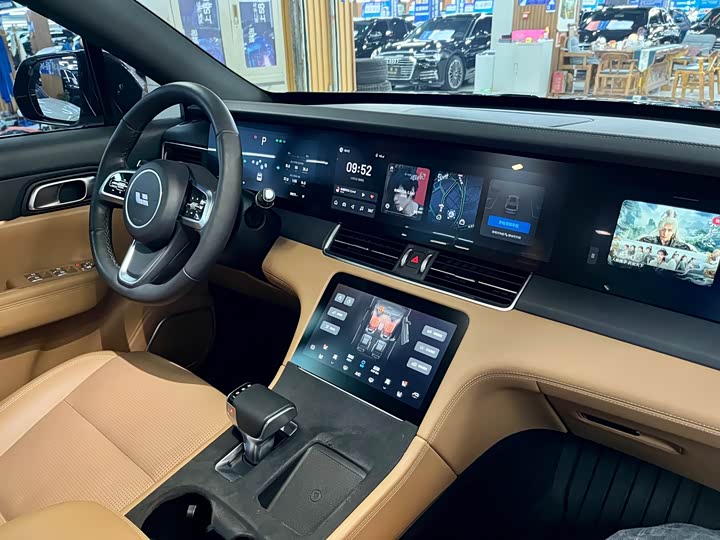 Фото 16 - LiXiang One