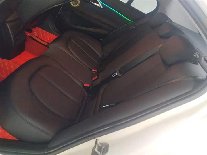 Фото 17 - BMW 1 Series