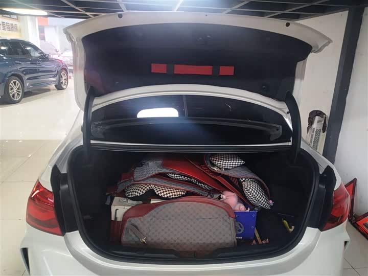 Фото 19 - BMW 1 Series