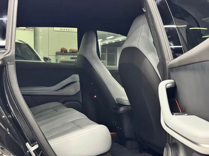 Фото 11 - Nio ET5T