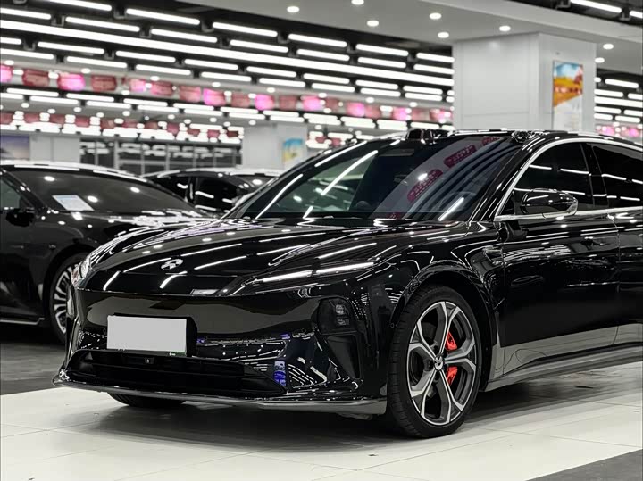 Фото 13 - Nio ET5T