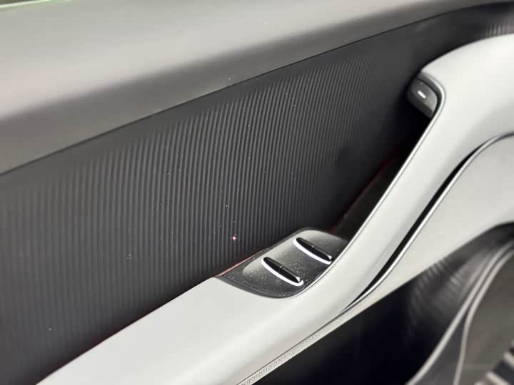 Фото 18 - Nio ET5T