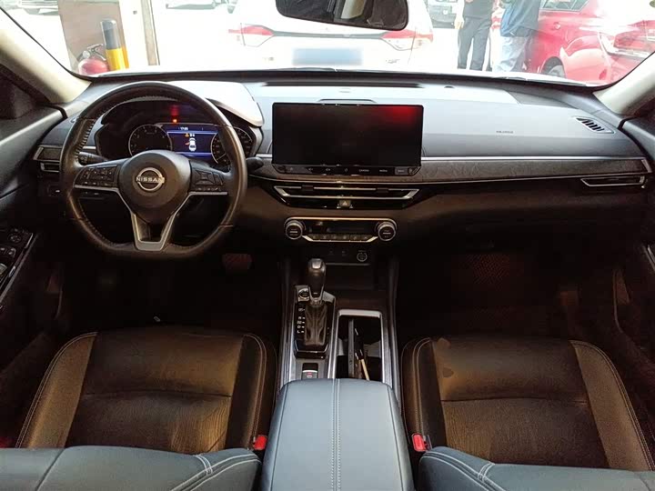 Фото 10 - Nissan Teana