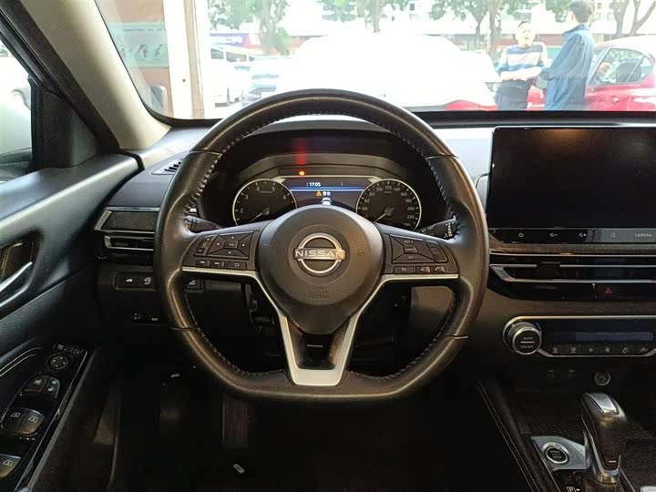 Фото 11 - Nissan Teana